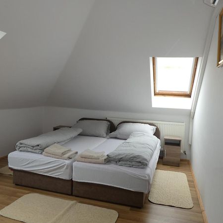 Apartament Halasi Szallashely Hajdúszoboszló Zewnętrze zdjęcie