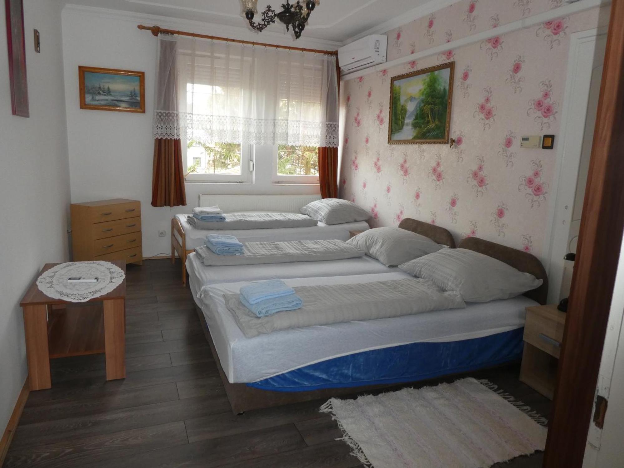 Apartament Halasi Szallashely Hajdúszoboszló Zewnętrze zdjęcie